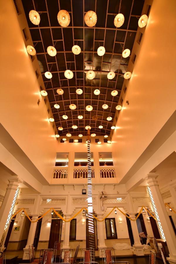 Kamay The Kohinoor Palace - A Heritage Hotel Faizābād Exteriör bild